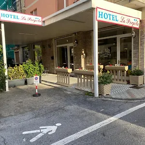 https://hotel-la-pergola-loano.hotelitalianriviera.com