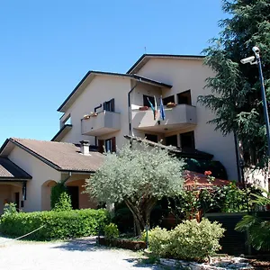 https://hotel-ristorante-la-rampina.it-lombardy.com