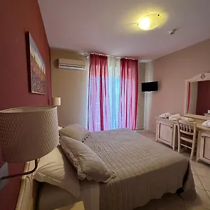 Le Residenze Di Santa Costanza - Le Dimore Aparthotel San Vincenzo
