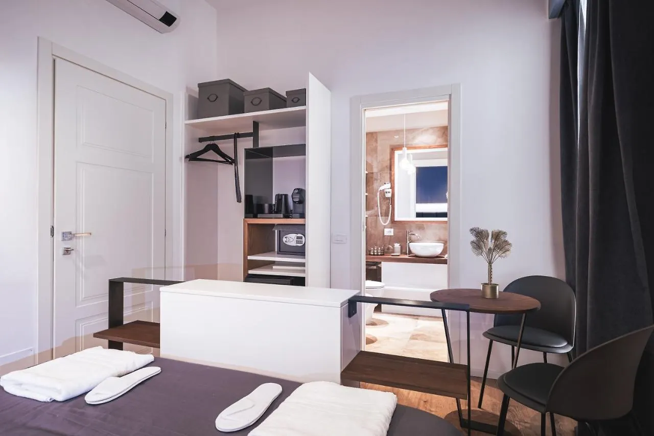 Residenze Chamur- Grattacielo Palermo 0*,  Italien